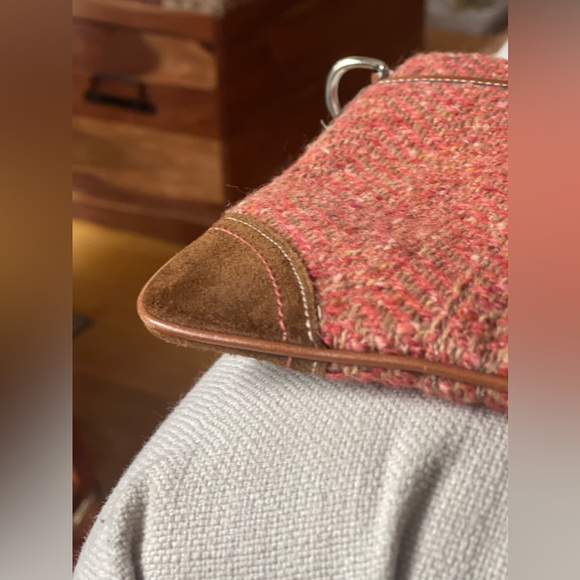 SOLD! AUTHENTIC COACH CROSSBODY HOBO SHOULDER WOOL LEATHER TRIM FRONT POCKET - Picture 6 of 11